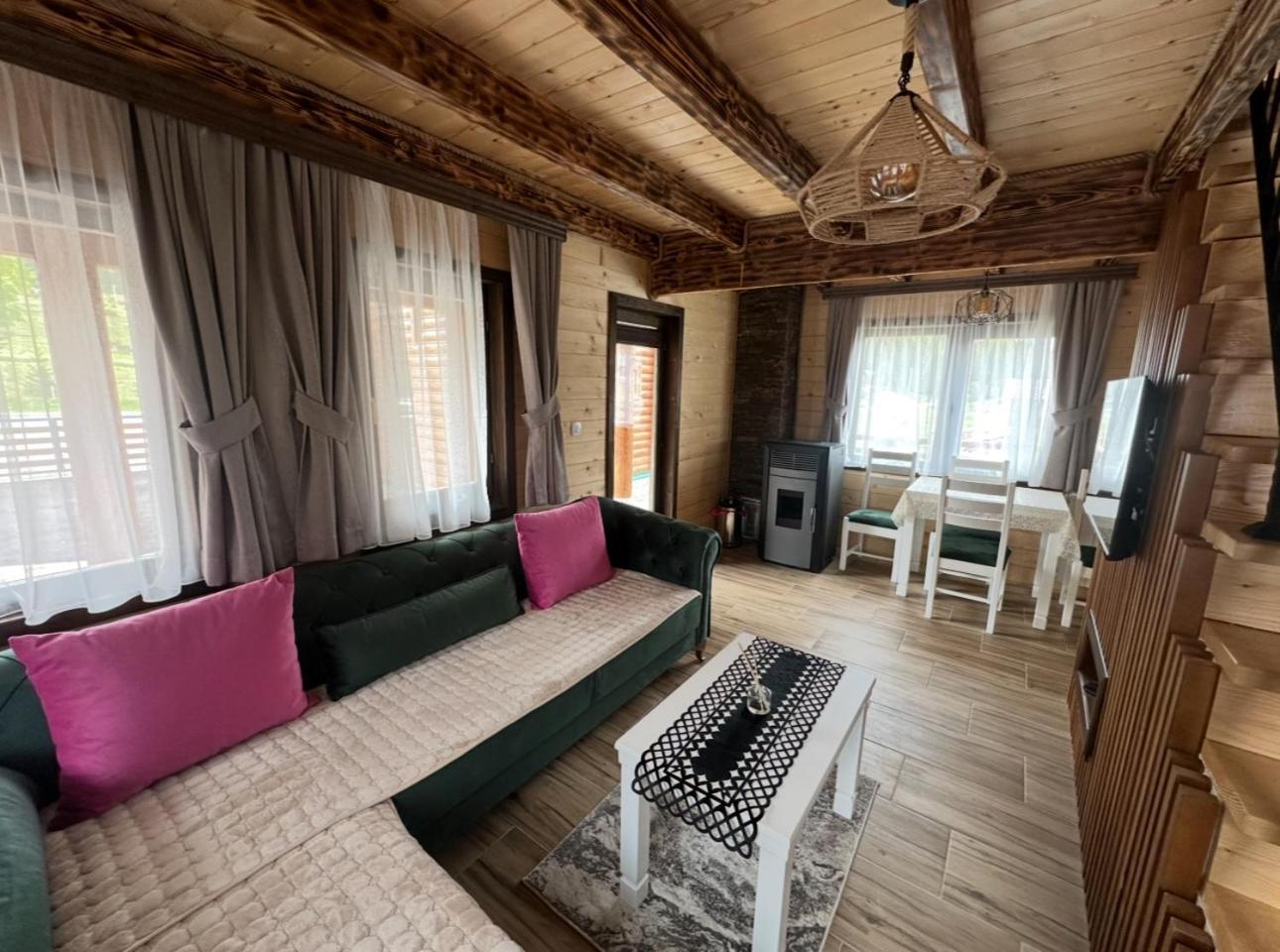 Zagrad Homes In *